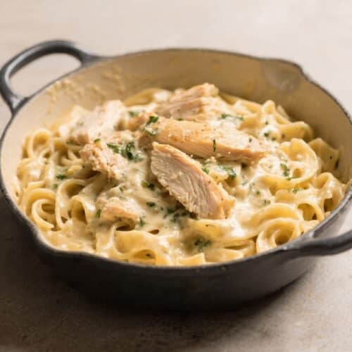 One Pot Chicken Alfredo Pasta