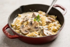 One Pot Creamy Mushroom Pasta