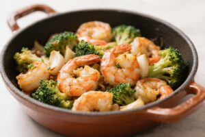 One Pot Garlic Shrimp and Broccoli